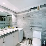 Ricardo Soriano 16 Center Of - Eaw Homes Marbella